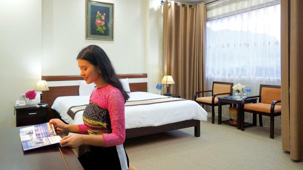 Khoa Thanh Hotel Hoa Binh Exterior photo